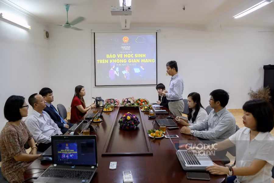 Giao lưu trực tuyến: Bảo vệ học sinh trên không gian mạng ảnh 6