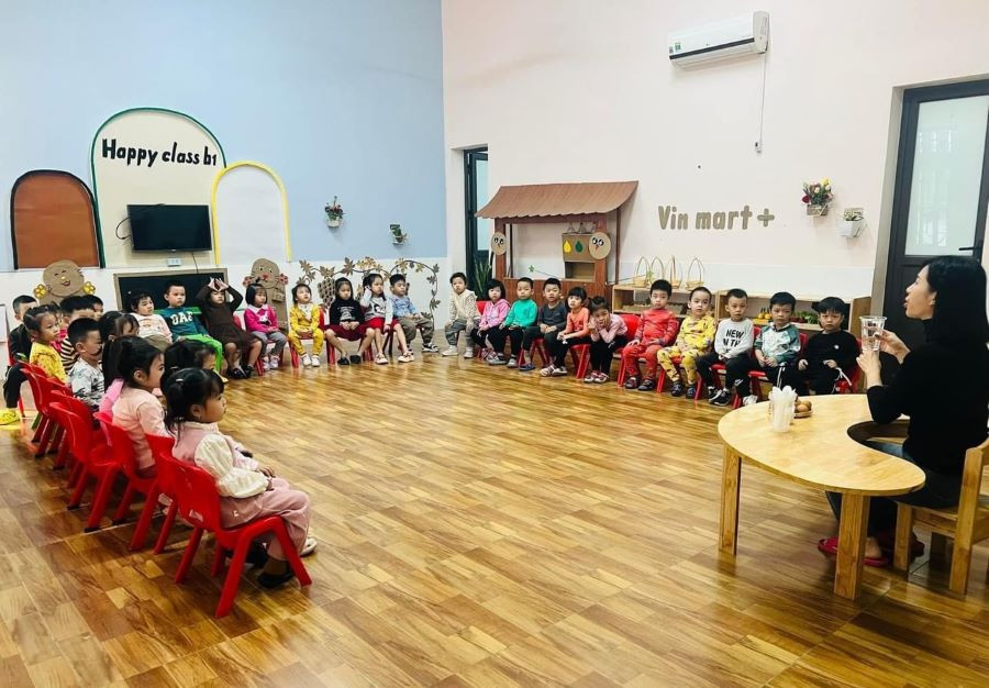 Hoạt động học của cô trò lớp 4 tuổi Monkey1, trường Mầm non Lê Đồng.