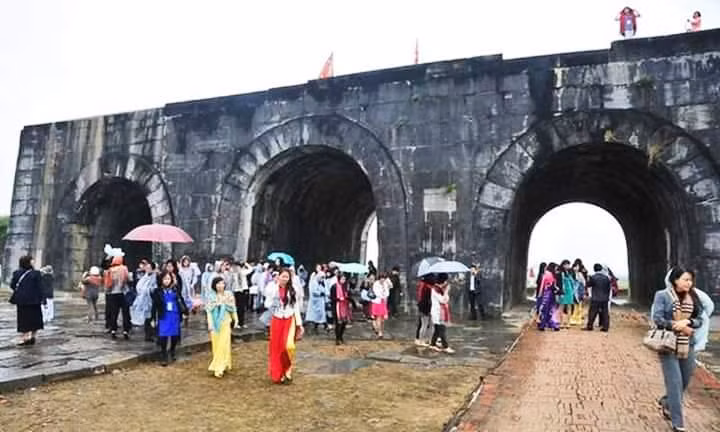 Di sản Văn hóa thế giới Thành Nhà Hồ.