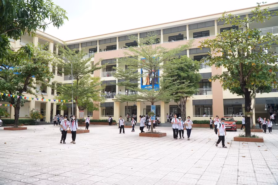 Học sinh Trường THCS Vinh Tân, TP Vinh, Nghệ An. Ảnh: Hồ Lài.