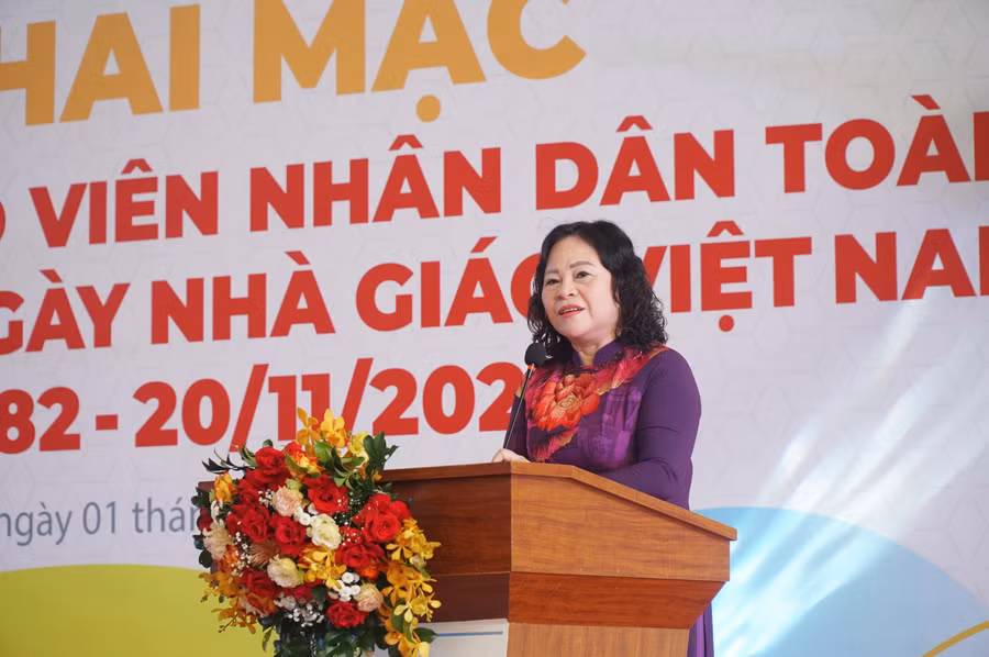 Thứ trưởng Ngô Thị Minh phát biểu khai mạc tại Hội thao.