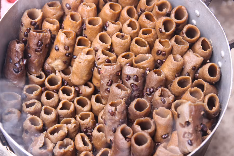 Bánh hú, một loại bánh truyền thống ở các chợ quê Nghệ An