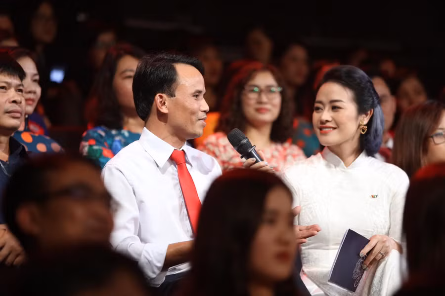 “Thay lời tri ân năm 2020” với chủ đề Hạnh phúc ảnh 22