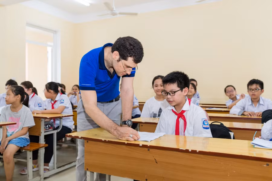 Tiết học Tiếng Anh tăng cường tại Trường THCS Lê Mao (TP Vinh, Nghệ An).