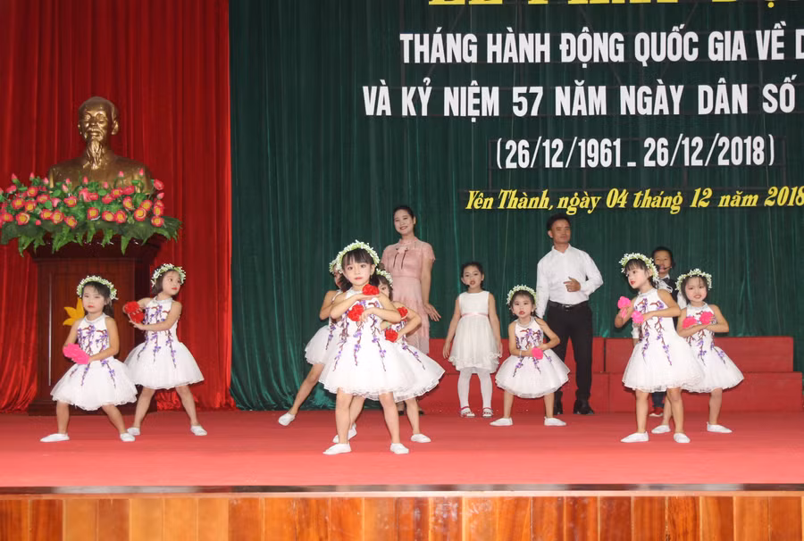 Chương trình giao lưu văn nghệ tại lễ phát động