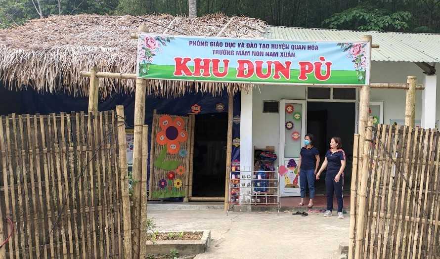 Điểm lẻ Đun Pù - Trường Mầm non Nam Xuân đang còn rất khó khăn. Ảnh: HĐ. Điểm lẻ Đun Pù - Trường Mầm non Nam Xuân đang còn rất khó khăn. Ảnh: HĐ.