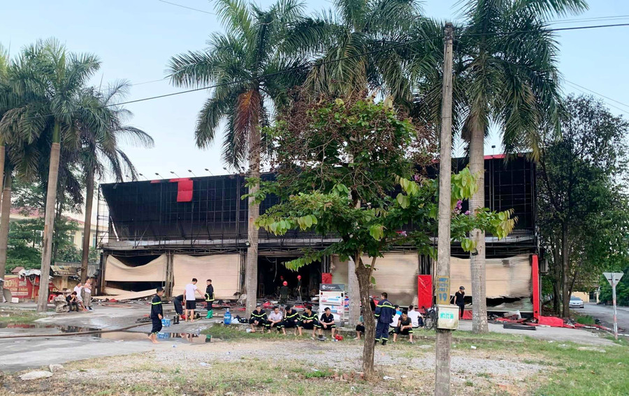 Đám cháy đã được dập tắt hoàn toàn. Ảnh: Công an cung cấp. Đám cháy đã được dập tắt hoàn toàn. Ảnh: Công an cung cấp.