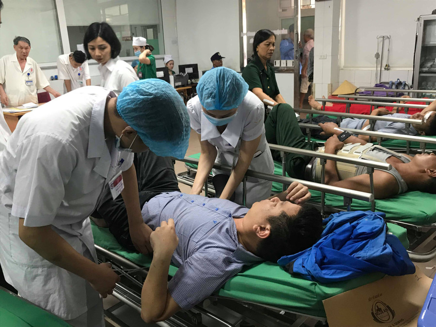 Hành khách bị thương đang điều trị tại bệnh viện 115 Hành khách bị thương đang điều trị tại bệnh viện 115