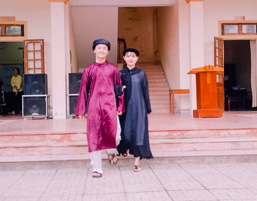 Phần trình diễn thời trang các cụ già Việt Nam qua thời gian Phần trình diễn thời trang các cụ già Việt Nam qua thời gian