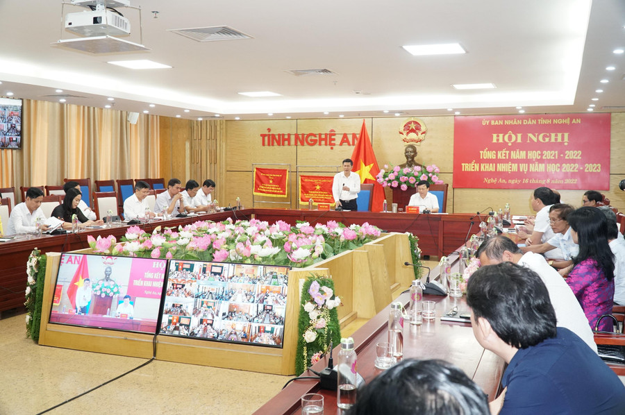 UBND tỉnh Nghệ An tổ chức Hội nghị tổng kết năm học 2021-2022, triển khai nhiệm vụ năm học 2022-2023. UBND tỉnh Nghệ An tổ chức Hội nghị tổng kết năm học 2021-2022, triển khai nhiệm vụ năm học 2022-2023.
