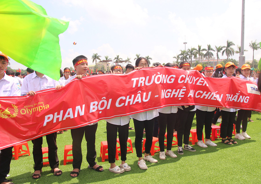 Tất cả đều bày tỏ niềm tin chiến thắng cho Trần Thế Trung và mong nhà leo núi đến từ Nghệ An giành được kết quả tốt nhất Tất cả đều bày tỏ niềm tin chiến thắng cho Trần Thế Trung và mong nhà leo núi đến từ Nghệ An giành được kết quả tốt nhất