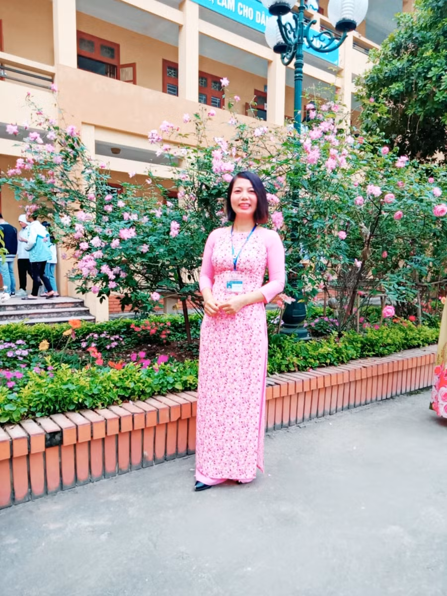 Cô Trần Thị Thanh Tân, Giáo viên trường THPT Trần Quốc Tuấn, Thái Nguyên