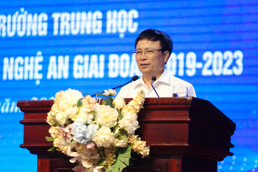 Ông Bùi Đình Long - Phó Chủ tịch UBND tỉnh Nghệ An phát biểu kết luận tại hội nghị. Ảnh: Hồ Lài. Ông Bùi Đình Long - Phó Chủ tịch UBND tỉnh Nghệ An phát biểu kết luận tại hội nghị. Ảnh: Hồ Lài.