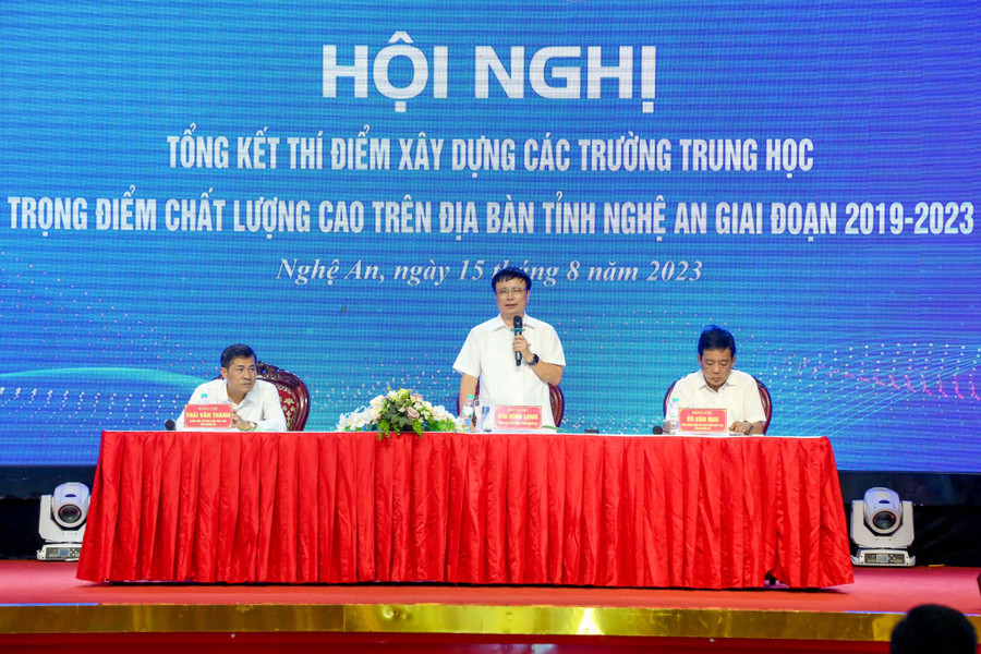 Ông Bùi Đình Long - Phó Chủ tịch UBND tỉnh Nghệ An chủ trì và chỉ đạo tại hội nghị. Ảnh: Hồ Lài. Ông Bùi Đình Long - Phó Chủ tịch UBND tỉnh Nghệ An chủ trì và chỉ đạo tại hội nghị. Ảnh: Hồ Lài.