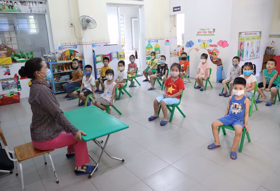 Trường mầm non tăng cường phòng dịch do trẻ nhỏ chưa có ý thức phòng dịch đầy đủ
