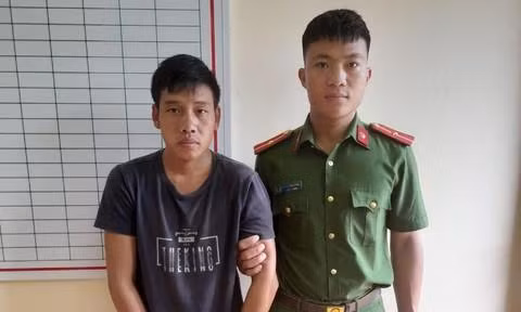 Kháng Mí Pó tại cơ quan Công an. Ảnh: VKSND huyện Yên Minh