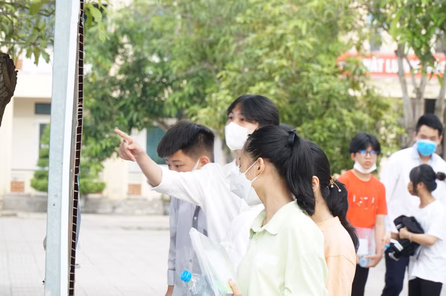 Các Trường THPT trên địa bàn Nghệ An bắt đầu công bố điểm tuyển sinh vào lớp 10 năm học 2022-2023