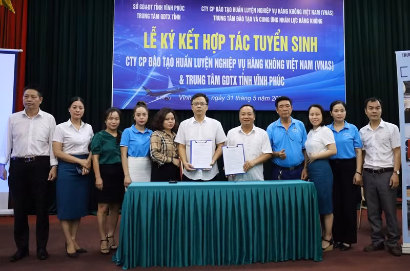 Hai bên ký biên bản hợp tác