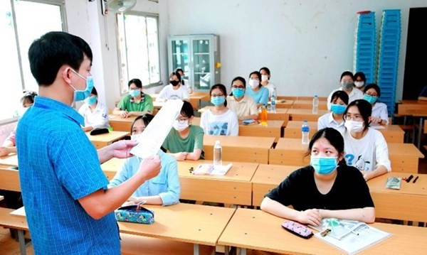 Số thí sinh đăng ký dự thi vào THPT Chuyên Vĩnh Phúc năm nay tiếp tục tăng Số thí sinh đăng ký dự thi vào THPT Chuyên Vĩnh Phúc năm nay tiếp tục tăng