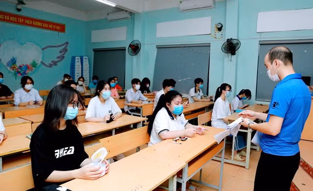 Hơn 15 nghìn thí sinh đã hoàn thành 3 bài thi của Kỳ thi tuyển sinh vào lớp 10.