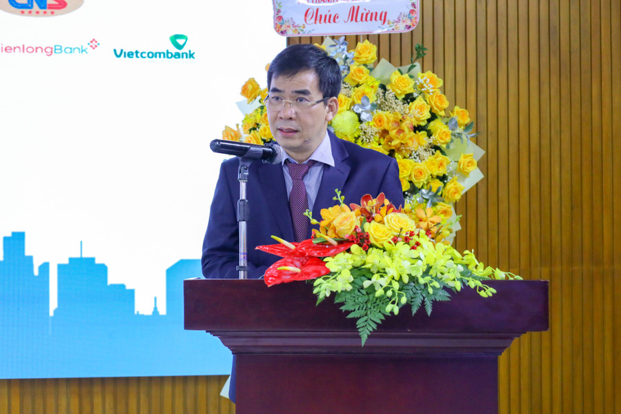 TS Lê Trường Sơn, Hiệu trưởng Trường Đại học Luật TPHCM phát biểu tại buổi lễ. Ảnh: HCMULAW TS Lê Trường Sơn, Hiệu trưởng Trường Đại học Luật TPHCM phát biểu tại buổi lễ. Ảnh: HCMULAW