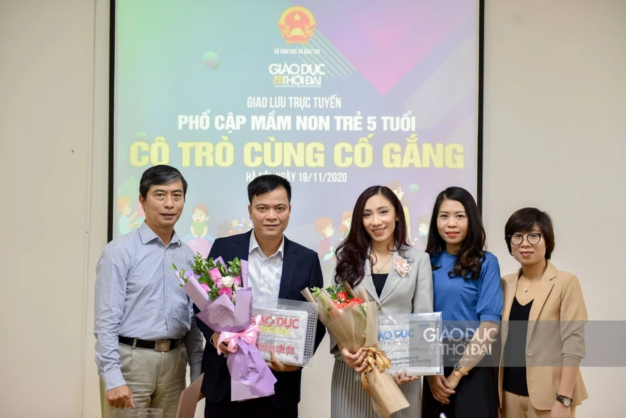 Giao lưu trực tuyến: “Phổ cập mầm non trẻ 5 tuổi: Cô trò cùng cố gắng”