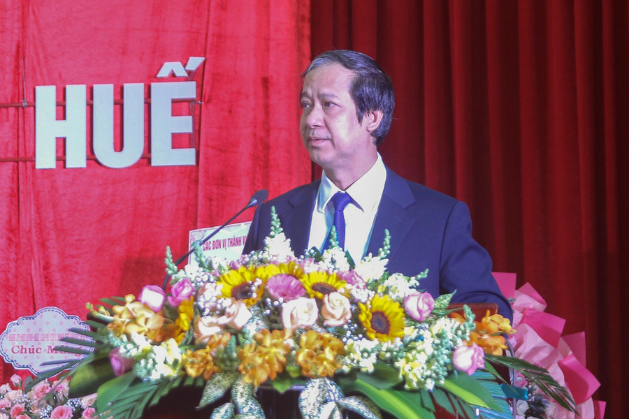 Bộ trưởng Bộ GD&amp;ĐT biểu dương những thành tích mà Đại học Huế đạt được.