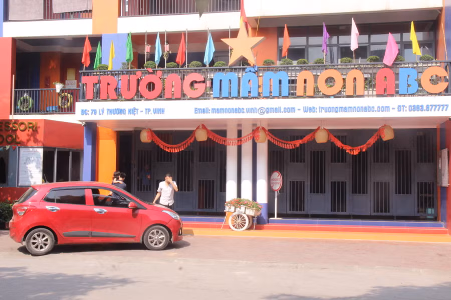 Sau sự việc từ chối nhận trẻ gây xôn xao dư luận, Trường Mầm non ABC đã mời học sinh đi học trở lại