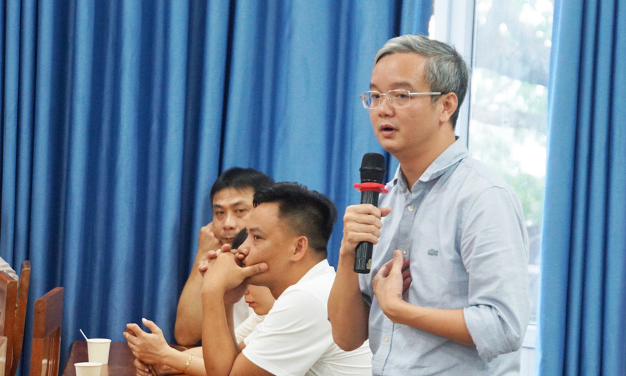 PGS.TS Đào Ngọc Tiến, Phó Hiệu trưởng Trường Đại học Ngoại thương nêu ý kiến. Ảnh: Mạnh Tùng