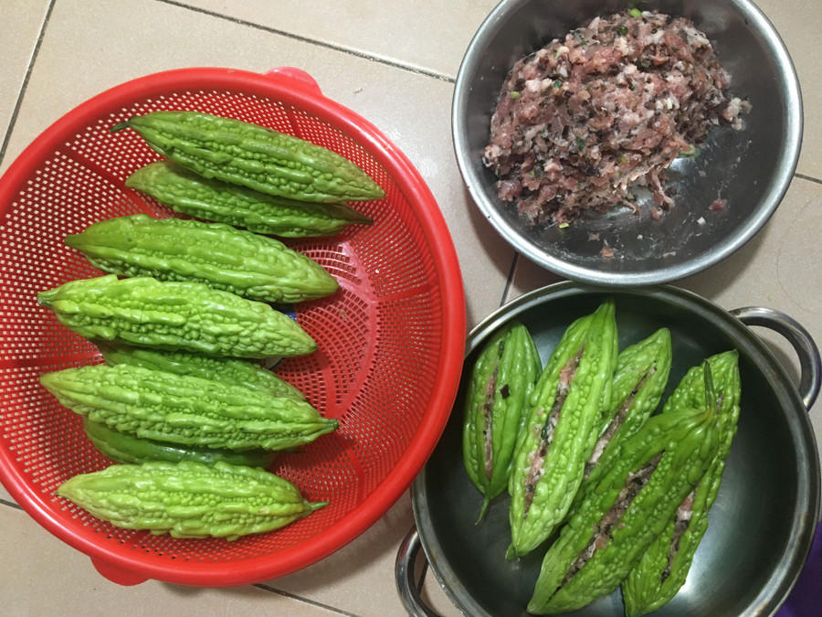 Khổ qua dồn thịt - món ruột của nhà tôi ngày Tết. Ảnh: Nguyễn Hoàng. Khổ qua dồn thịt - món ruột của nhà tôi ngày Tết. Ảnh: Nguyễn Hoàng.