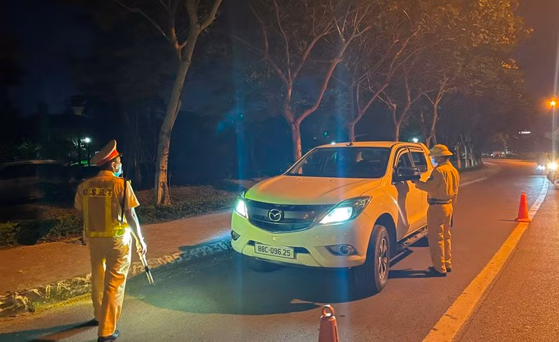 Trong 20 ngày, lực lượng CSGT tại Vĩnh Phúc đã xử lý 771 trường hợp vi phạm về nồng độ cồn.