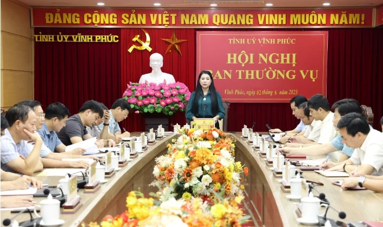 Ban Thường vụ Tỉnh ủy Vĩnh Phúc họp cho ý kiến về công tác cán bộ.