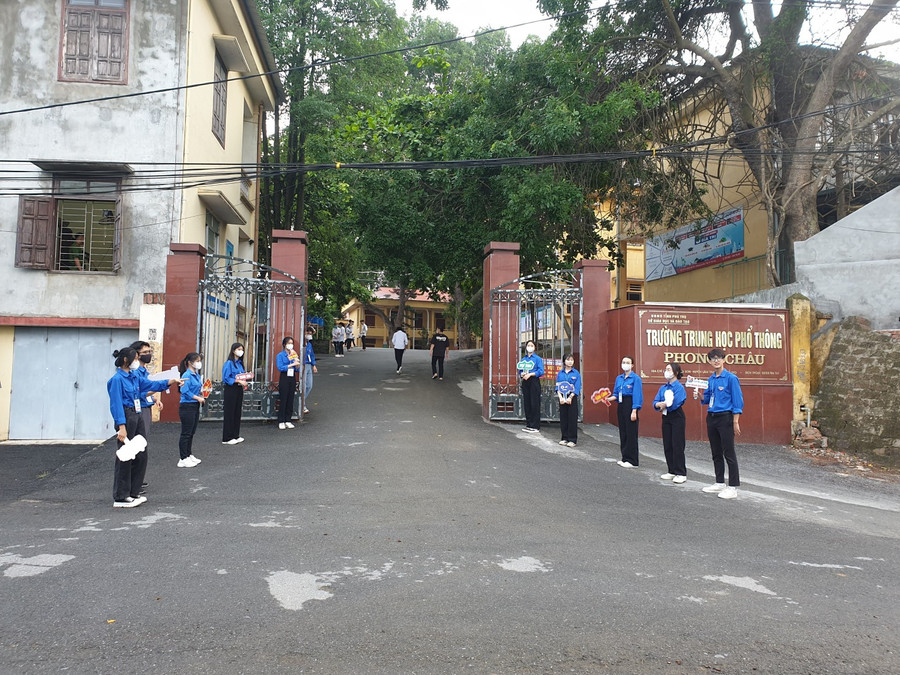 Điểm thi Trường THPT Phong Châu (Phú Thọ)