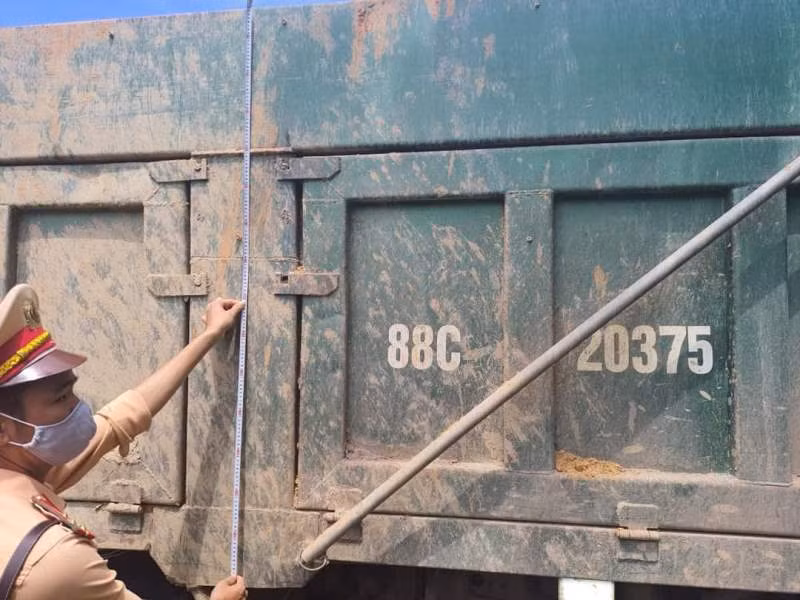 Tập trung xử lý xe quá khổ, quá tải.