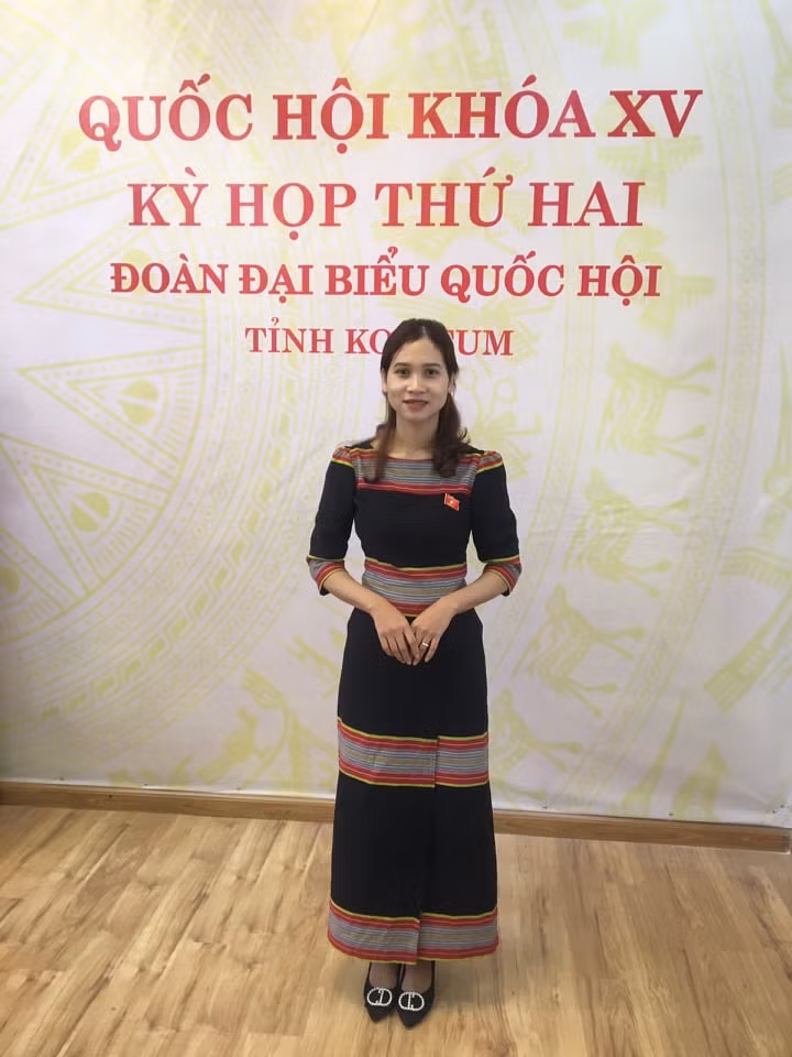 Cô Nàng Xô Vi - Đại biểu Quốc hội khóa XV, giáo viên Trường phổ thông dân tộc nội trú tại huyện la H’Drai, Kon Tum