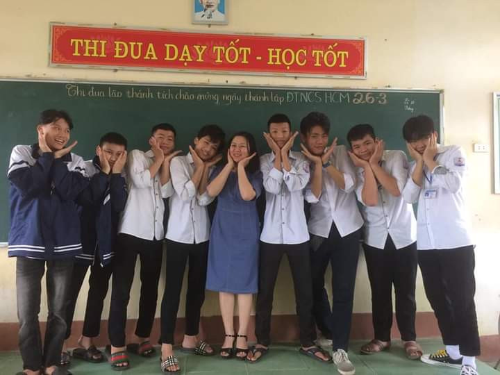 Hãy để thầy cô có khoảng trống tự do để đầu tư vào chuyên môn và hứng thú, sáng tạo trong công việc của mình. Ảnh: NVCC.