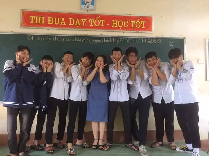 Hãy để thầy cô có khoảng trống tự do để đầu tư vào chuyên môn và hứng thú, sáng tạo trong công việc của mình. Ảnh: NVCC. Hãy để thầy cô có khoảng trống tự do để đầu tư vào chuyên môn và hứng thú, sáng tạo trong công việc của mình. Ảnh: NVCC.