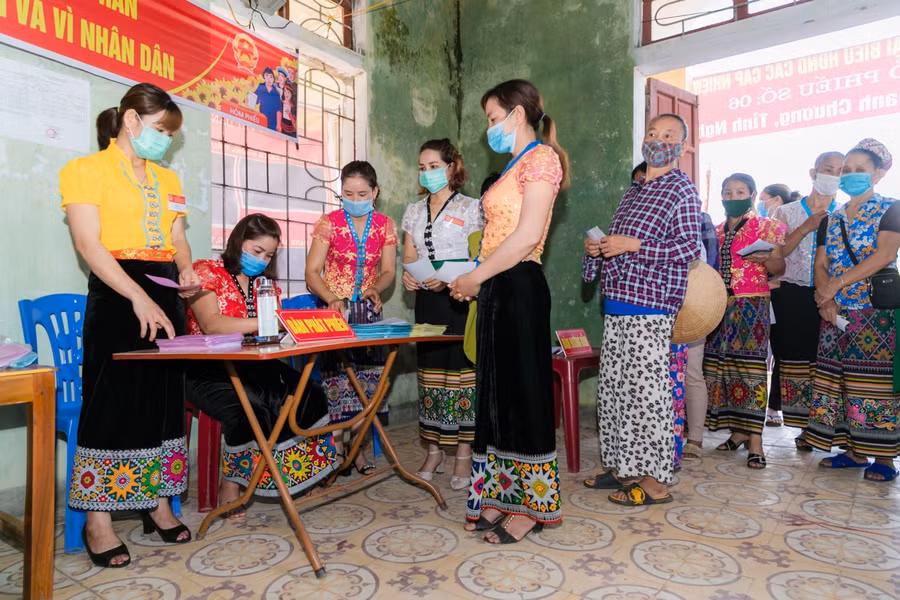 Cán bộ giáo viên vùng tái định cư mong muốn các chính sách cho giáo dục vùng khó được thực thi đầy đủ, hiệu quả