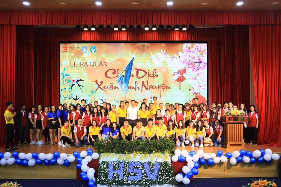 Lễ ra quân chiến dịch Xuân tình nguyện của Đoàn trường, Trường ĐH quốc tế Hồng Bàng. Ảnh tư liệu.