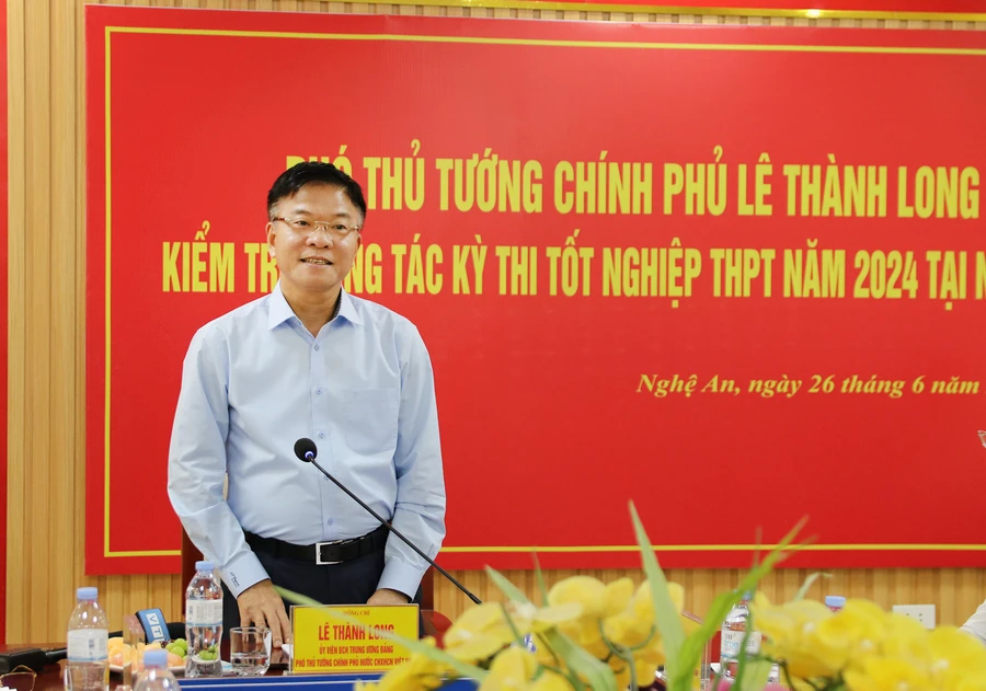 Phó Thủ tướng Lê Thành Long phát biểu chỉ đạo cuộc họp với tỉnh Nghệ An.