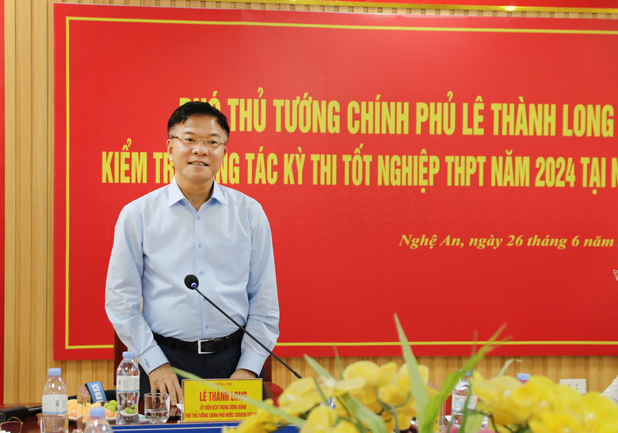Phó Thủ tướng Lê Thành Long phát biểu chỉ đạo cuộc họp với tỉnh Nghệ An.