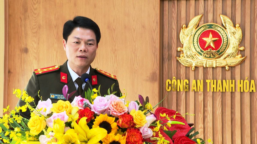 Đại tá Nguyễn Hữu Mạnh, phát biểu tại buổi trao thưởng. (Ảnh: CACC)