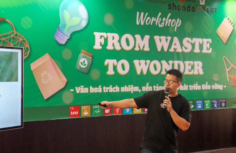 Workshop “From Waste to Wonder - Văn hóa trách nhiệm, nền tảng của phát triển bền vững”. Ảnh: NTCC Workshop “From Waste to Wonder - Văn hóa trách nhiệm, nền tảng của phát triển bền vững”. Ảnh: NTCC