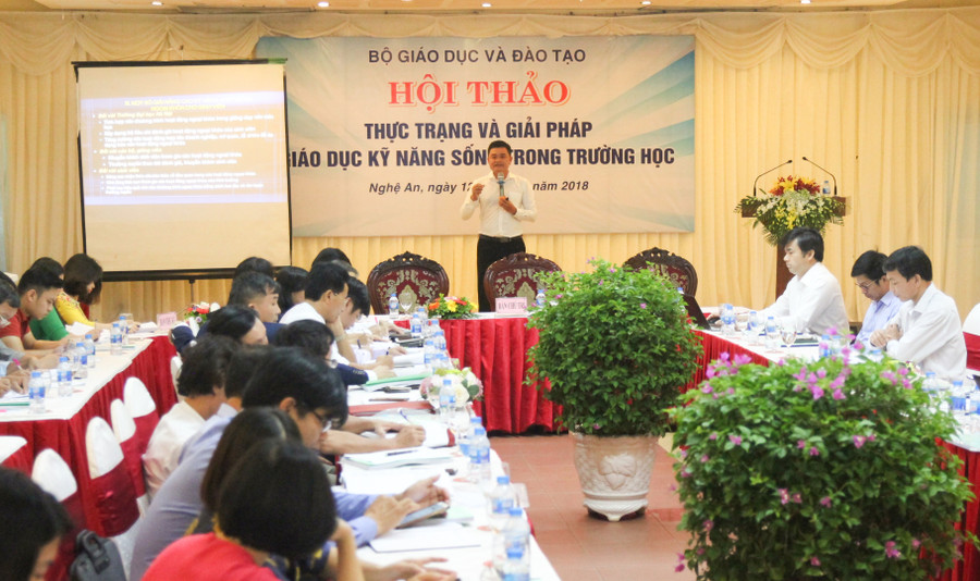 Hội thảo thực trạng và giải pháp Giáo dục kỹ năng sống trong trường học Hội thảo thực trạng và giải pháp Giáo dục kỹ năng sống trong trường học