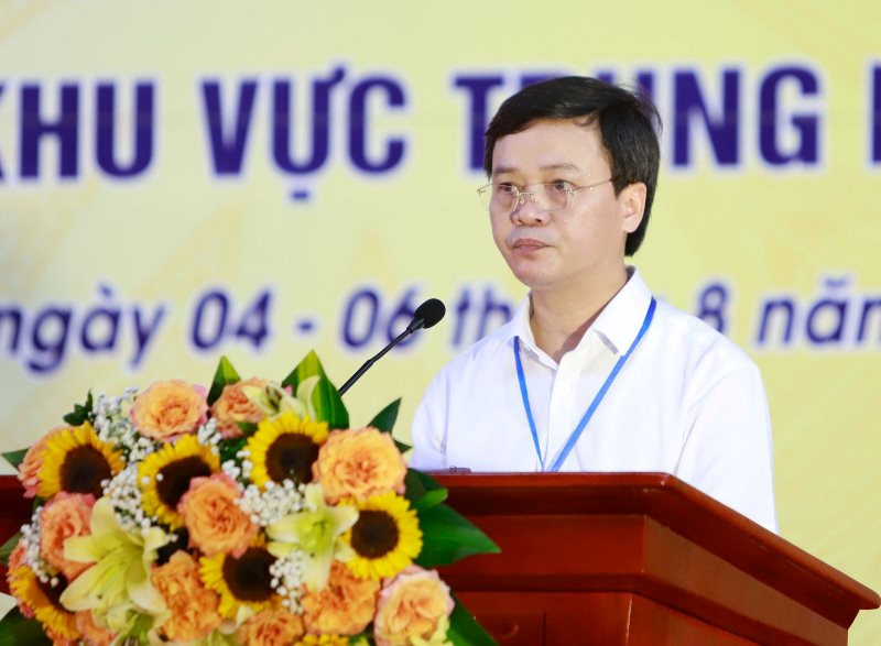 Nhà giáo Phạm Tuấn Anh, Hiệu trưởng Trường THPT Chuyên Hùng Vương (Phú Thọ) – Trưởng ban tổ chức phát biểu khai mạc Trại hè 2023