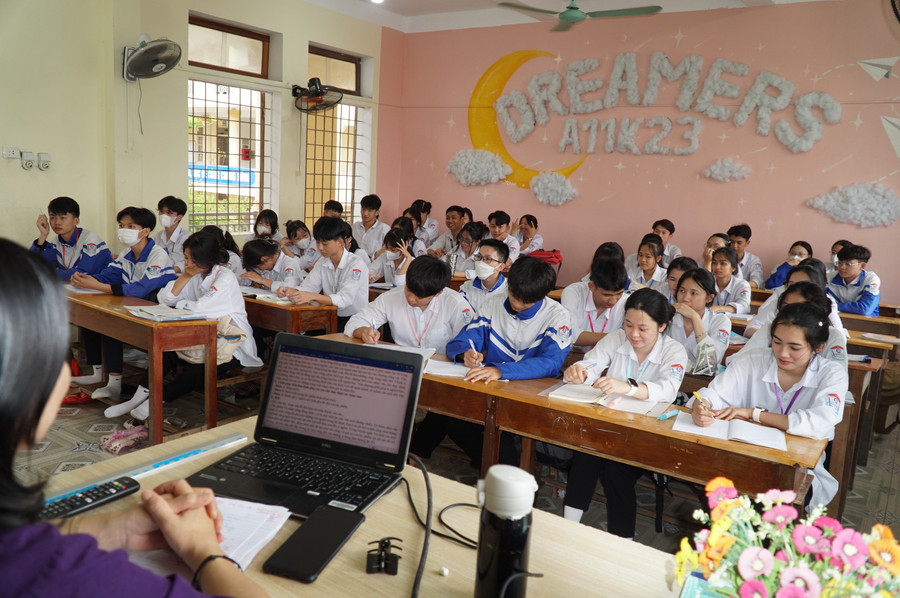 Các Trường THPT tại Nghệ An chuyển sang giai đoạn ôn thi theo chủ đích, chia nhóm đối tượng học sinh để có phương pháp dạy học phù hợp. Ảnh: Hồ Lài. Các Trường THPT tại Nghệ An chuyển sang giai đoạn ôn thi theo chủ đích, chia nhóm đối tượng học sinh để có phương pháp dạy học phù hợp. Ảnh: Hồ Lài.