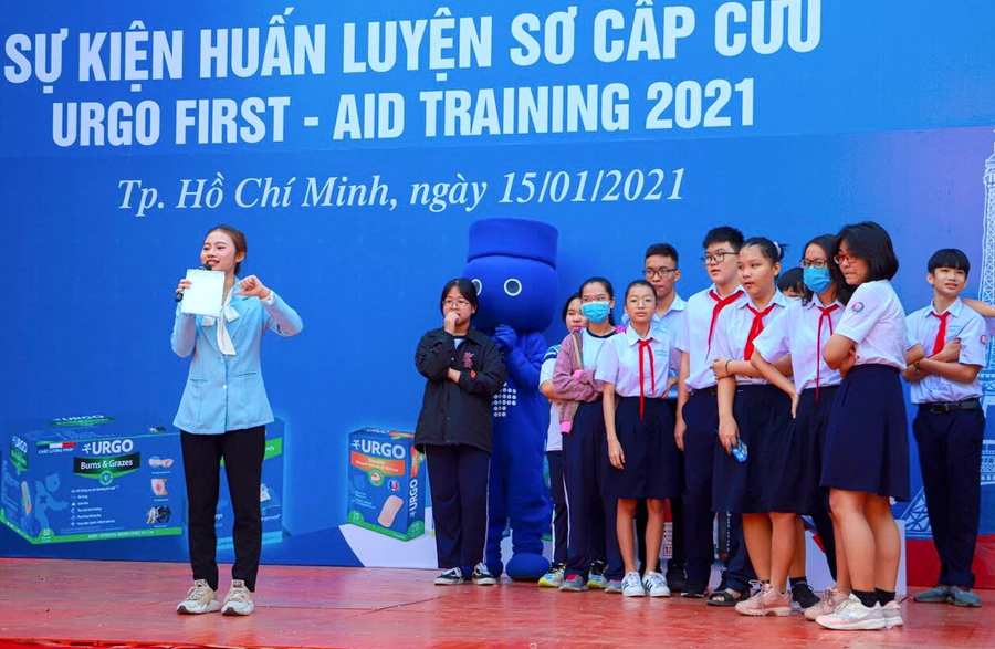 Chương trình Huấn luyện Sơ Cấp Cứu - URGO FIRST-AID TRAINING cho học sinh, giáo viên, nhân viên trường phổ thông