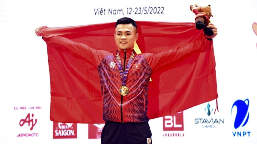 Lại Gia Thành, vận động viên bộ môn cử tạ. Lại Gia Thành, vận động viên bộ môn cử tạ.