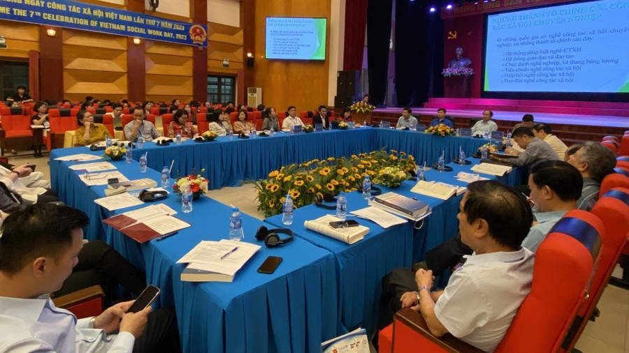 Toàn cảnh buổi hội thảo.