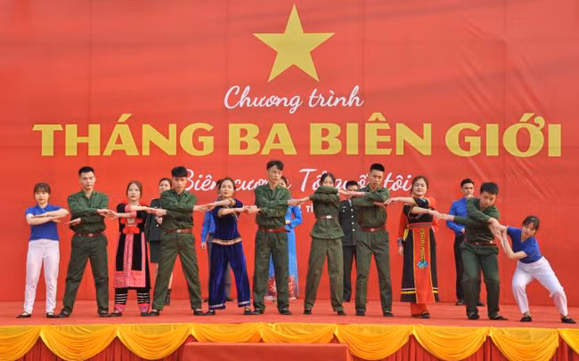 Chương trình Tháng Ba biên giới diễn ra sôi nổi.
